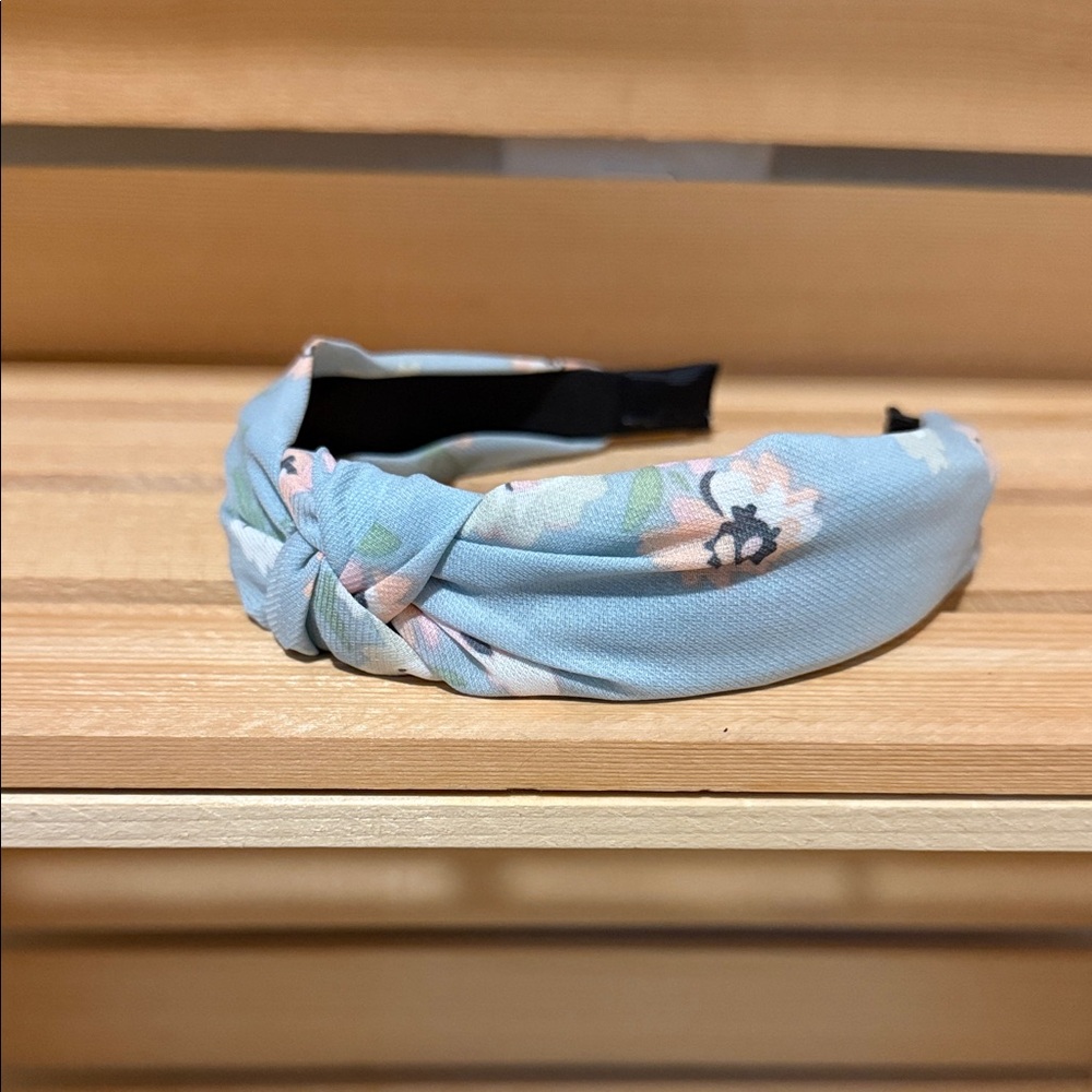 Floral Knot Headband in Light Blue